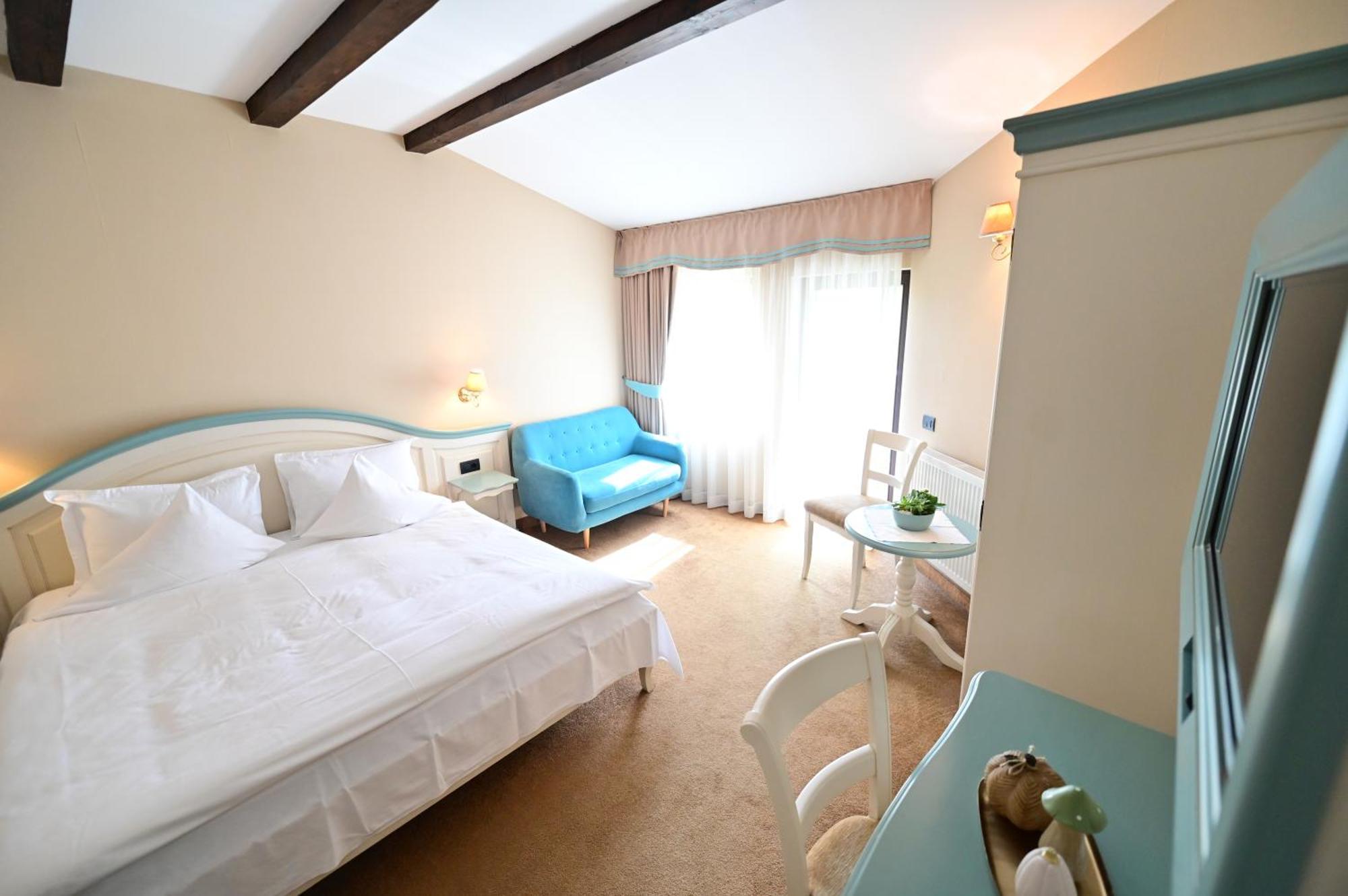 Natura Family Resort Avrig Exterior photo