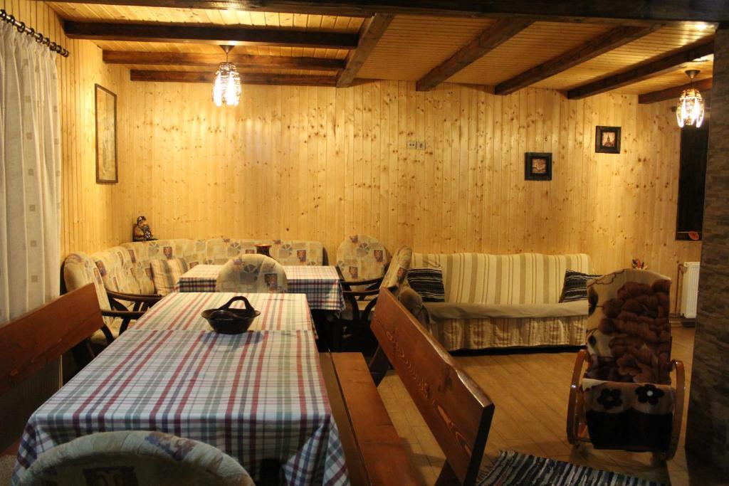 Natura Family Resort Avrig Exterior photo